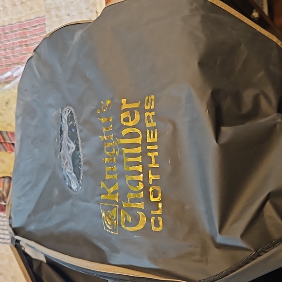 Suit - Picture 6 of 6